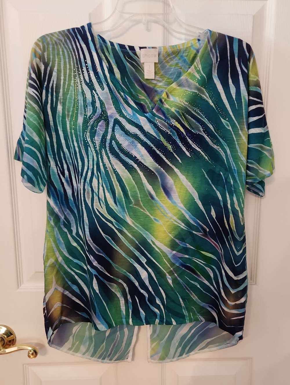 Chico's Teal Blue Green Zebra-Print V-Neck Top With Bling EUC Size Medium
